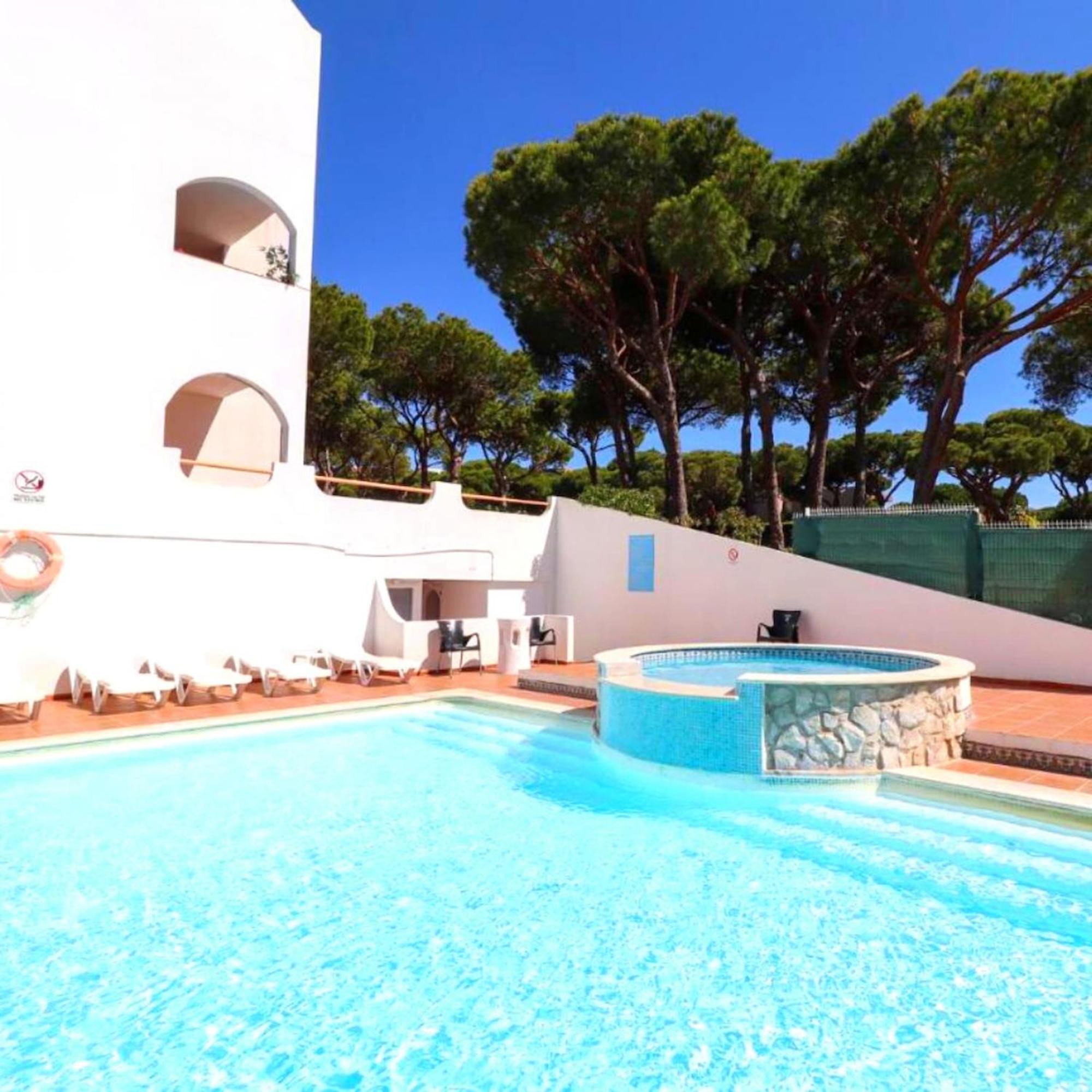 Casa Falesia T2 - Garden View - 5 Min From The - Wifi Apartment *